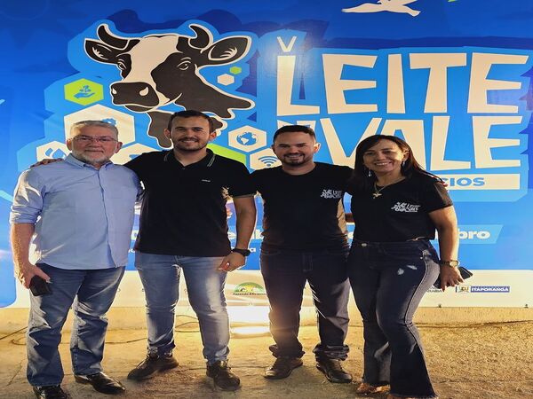 Prefeito Vicente anuncia parceria com SEBRAE durante participação no lançamento da V Leite do Vale Expo Negócios